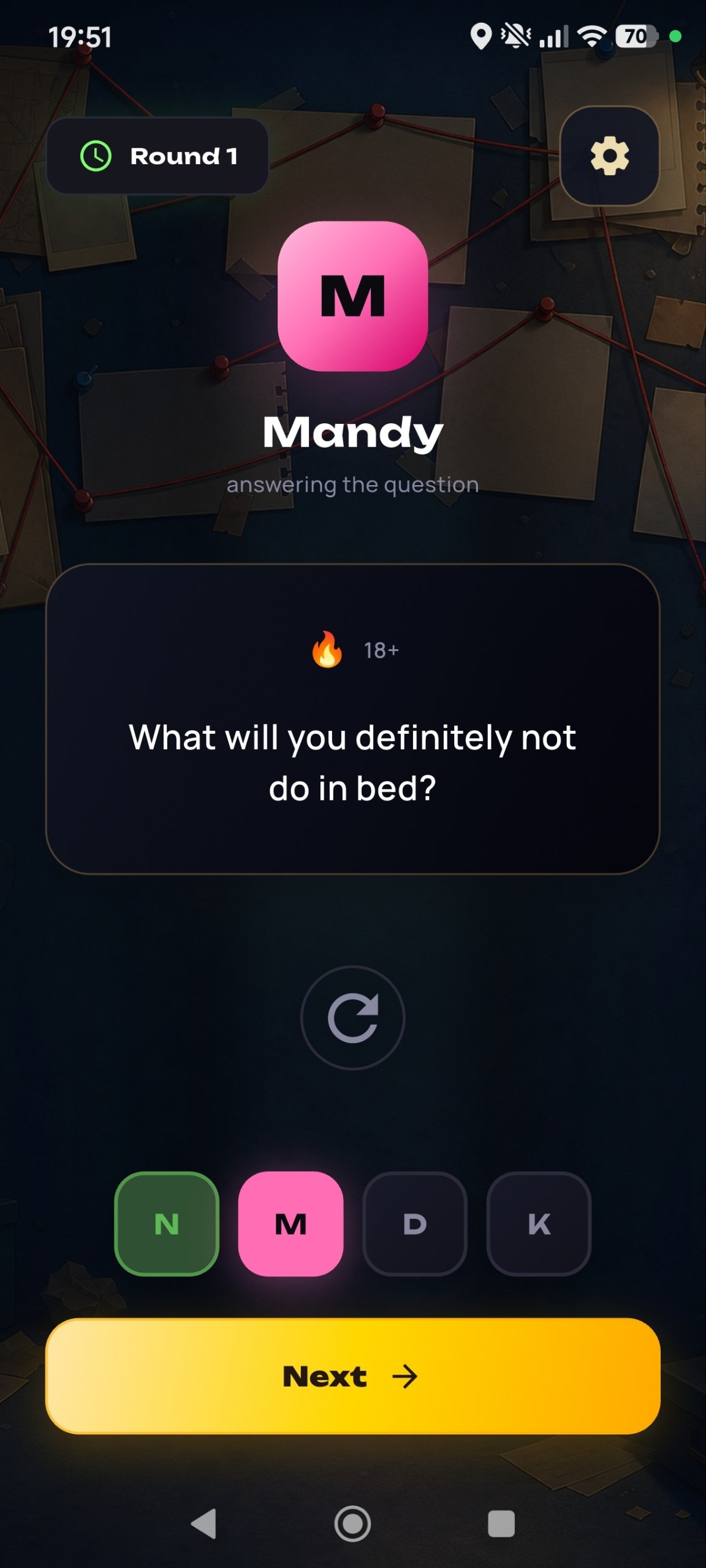 Question round screen with Mandy answering a prompt